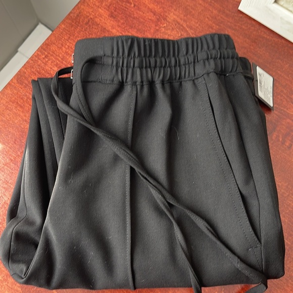 Club Monaco Tailored Jogger - Picture 4 of 7